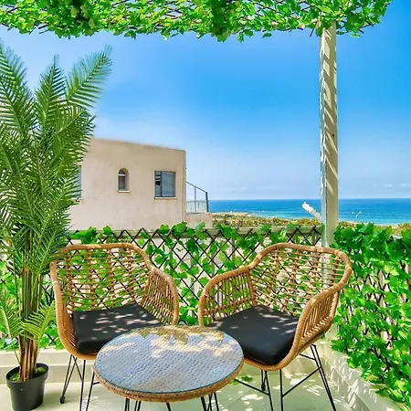 H&O Seaview Apartment At Venus Beach * Paphos