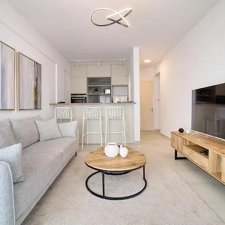 H&O Seaview Apartment At Venus Beach * Paphos